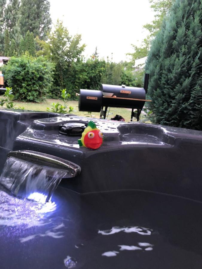 Crystal Spas Apartman-Balaton Zamardi Luaran gambar
